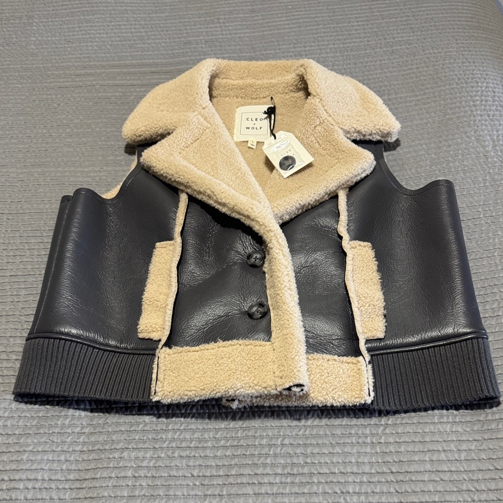 Cleo + Wolf women’s Vest in gray and Tan